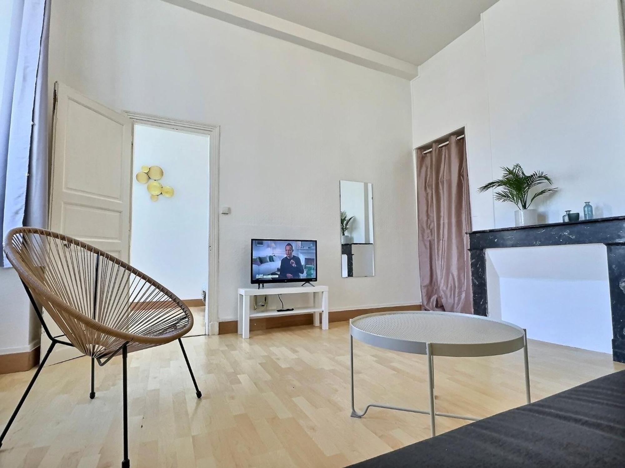 Wonderhost, Les Volumes De Margot En Hypercentre *